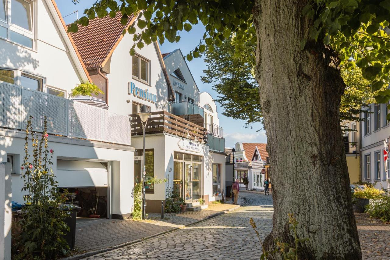 Alex & Rine - Pension Zum Alten Strom Rostock Exterior photo